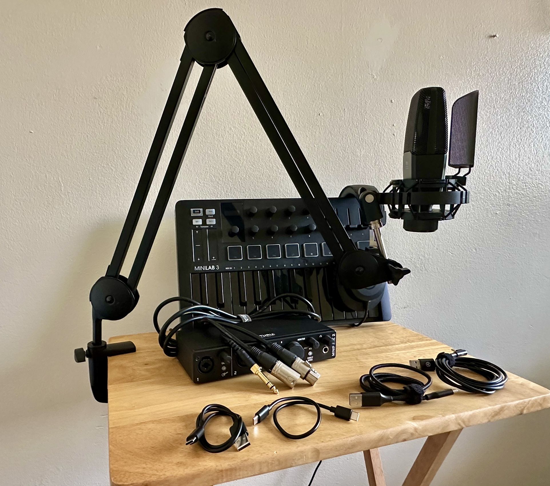 Arturia Home Studio Bundle – Complete Recording Kit