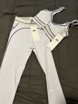 Xs white Alo set women’s