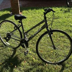 Trek FX Alpha Aluminum Fitness Bike 2 Of 4