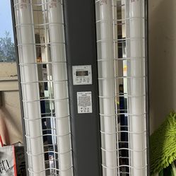 Daavlin 7 Series 4 T Phototherapy Unit