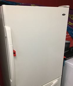 Used Amana bottom freezer fridge. 1 year warranty
