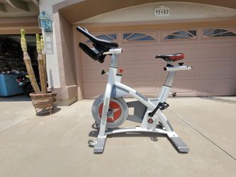 SCHWINN  SPIN. BIKE
