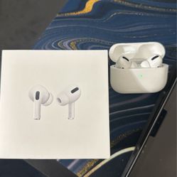 Apple Airpods Pro with MagSafe Charging Case