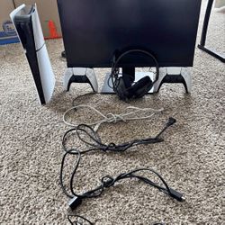 PS5 Slim Bundle – 2 Controllers, Headset, Monitor – Ready to Play!