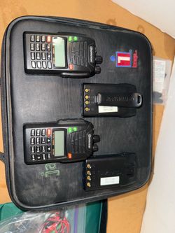 Wouxun KG-UV6X handheld radio