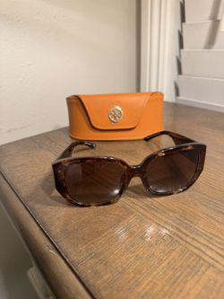 Tory Burch Sunglasses 🕶️ 