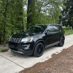 2016 Ford Explorer