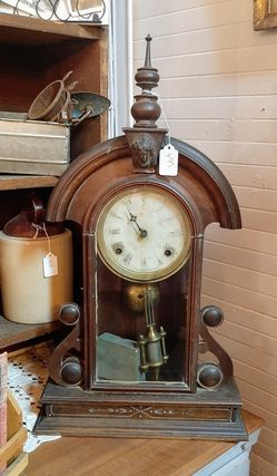 Vintage clock @ Vintage Mercantile