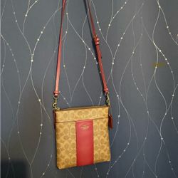 Coach Kit Messenger Cross Body