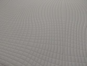 Brand New King Size Sleep Science 13" Bamboo Cool Memory Foam Included Box Spring.