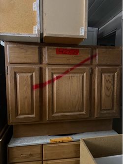 Bathroom vanity