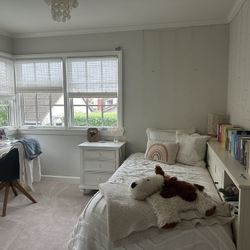 Twin Bed With Bookcase 