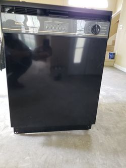 Black dishwasher