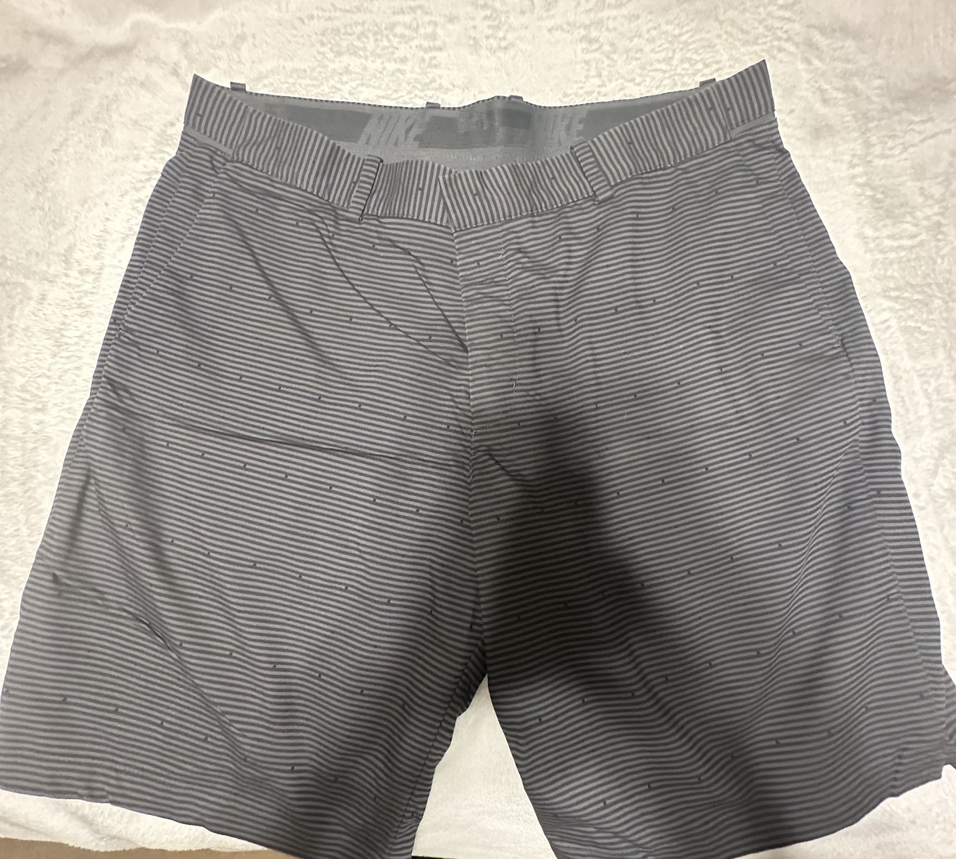 Nike DriFit Gray Mens Shorts Size 26