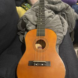 Baritone Ukulele