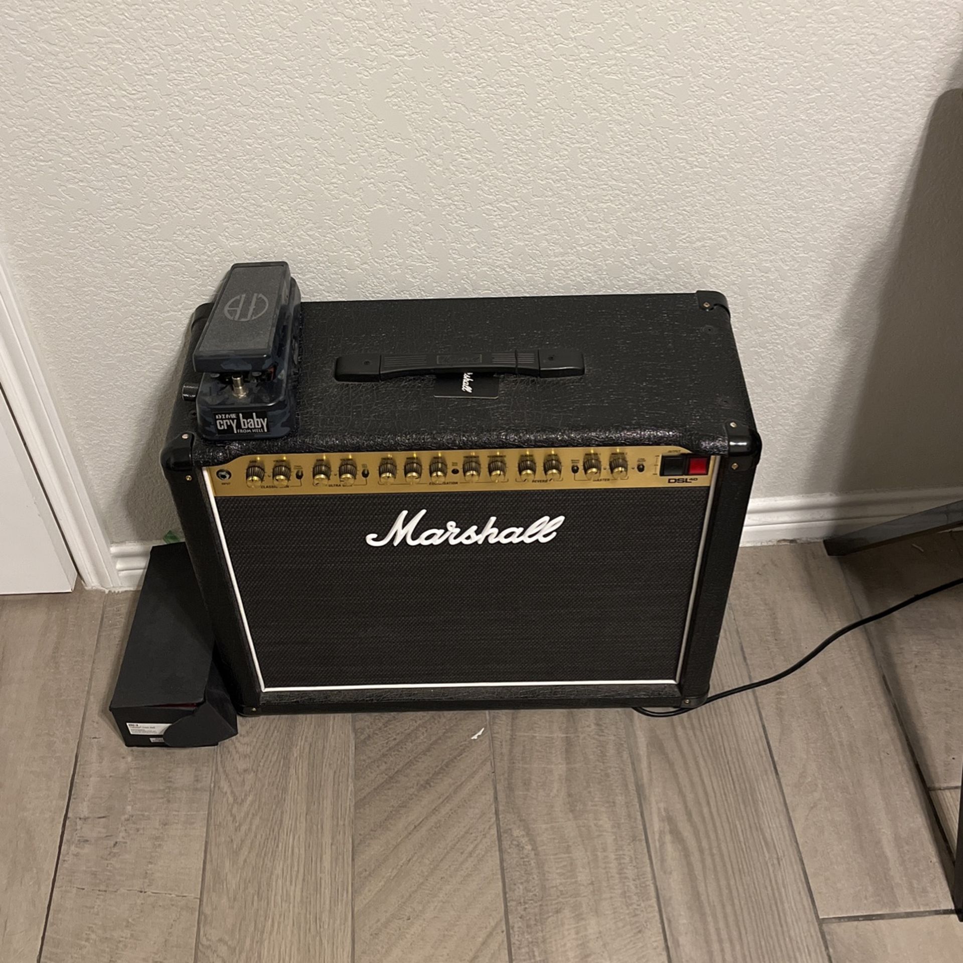 Marshall Guitar/bass Amp