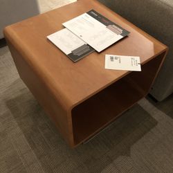 Dania Furniture Modern nightstands/end table
