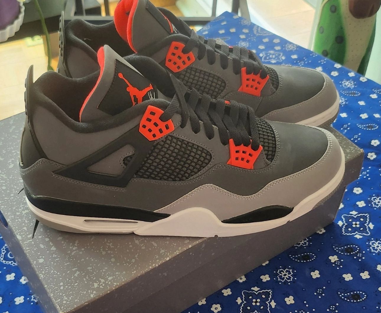 Jordan 4 Infrared