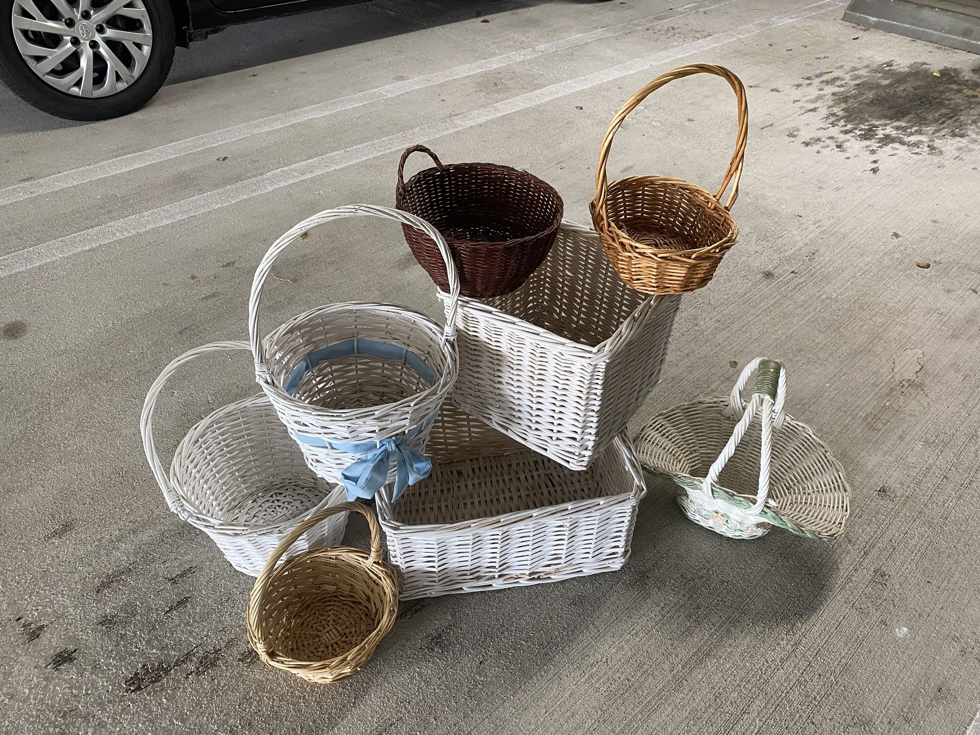 Vintage Basket Bundle 