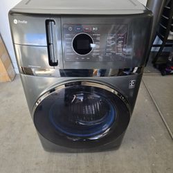 GE Washer & Dryer Combo! Basically New!