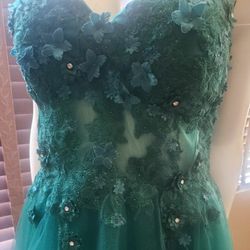 Formal Dress  Size 14  ( Royal Queen)