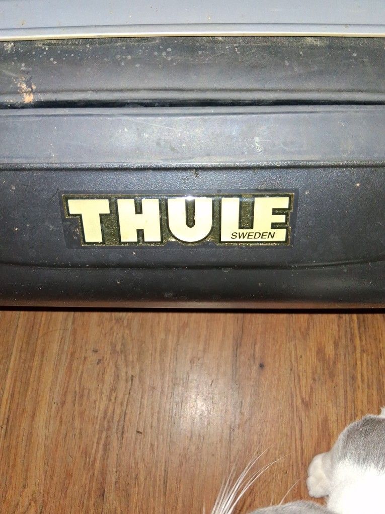 Thule Roof Top Fishing Rod Holder /carrier