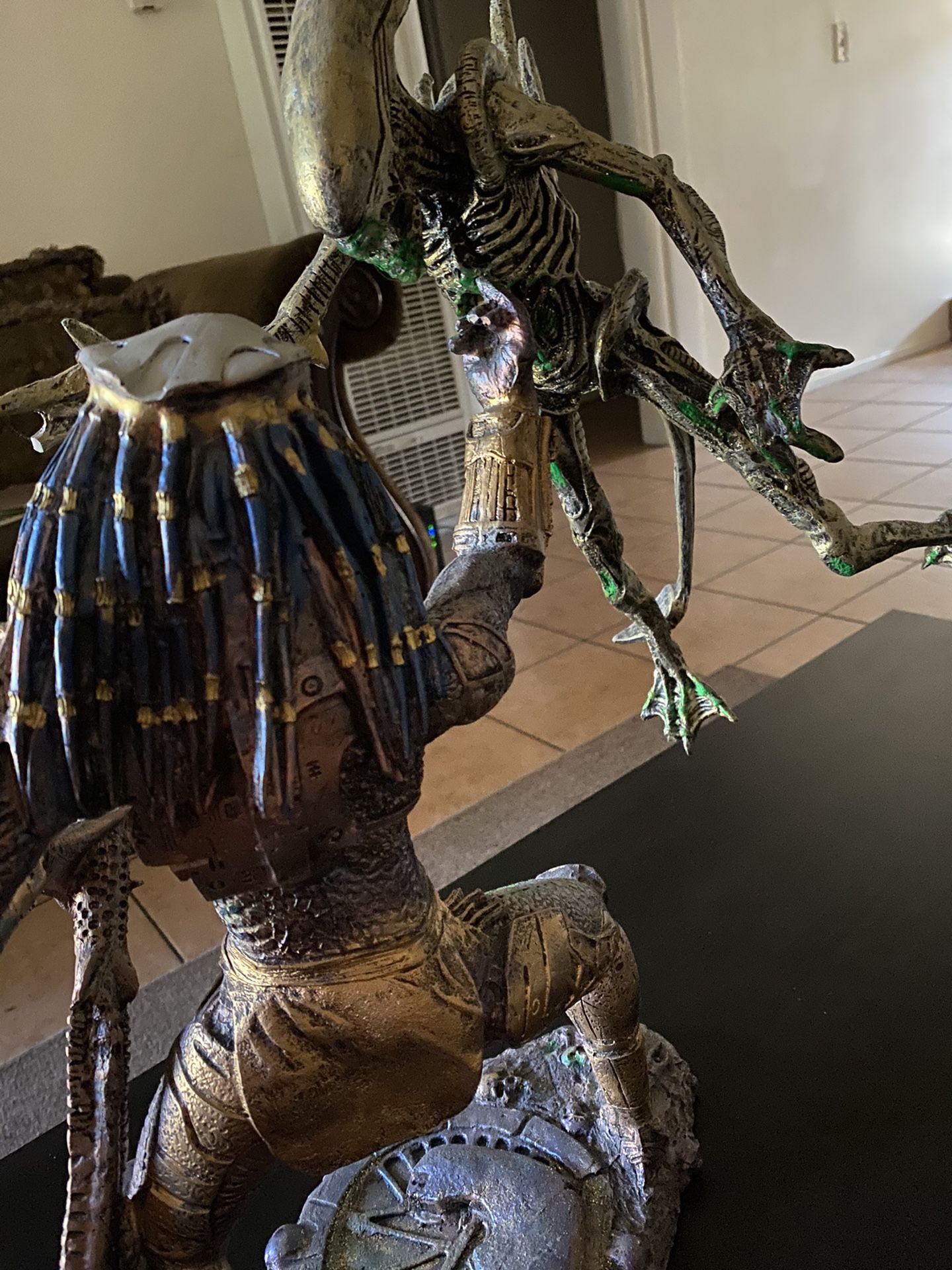 Alien vs Predator statue for Sale in Chino, CA OfferUp