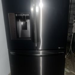 LG TRIO FOR PARTS LIKE NEW