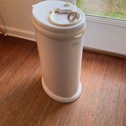 Übbi Diaper Pail with Bags