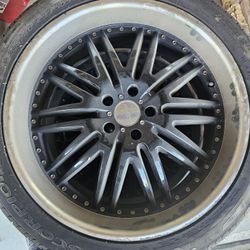 Set Of 4 Menzari 22 Inch Rims. 