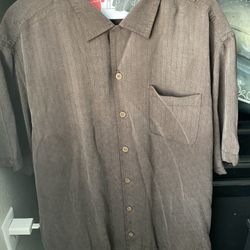Tommy Bahamas Size Large Button Up Silk Men’s
