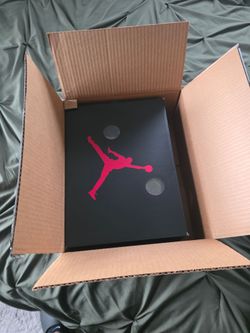 Jordan's 5 off white
