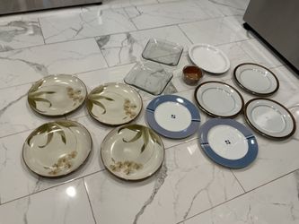 A few high quality dishes bought in New York almost new (all for $25)
