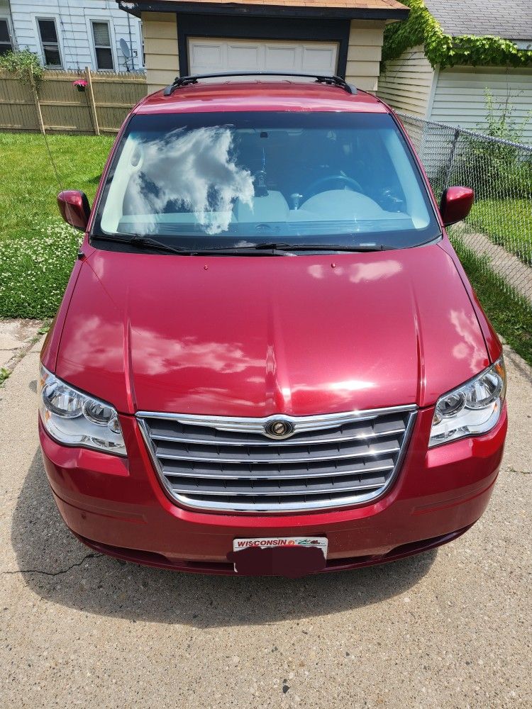 2008 Chrysler Town & Country