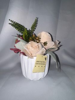 Artistry Designs Faux Floral Arrangement