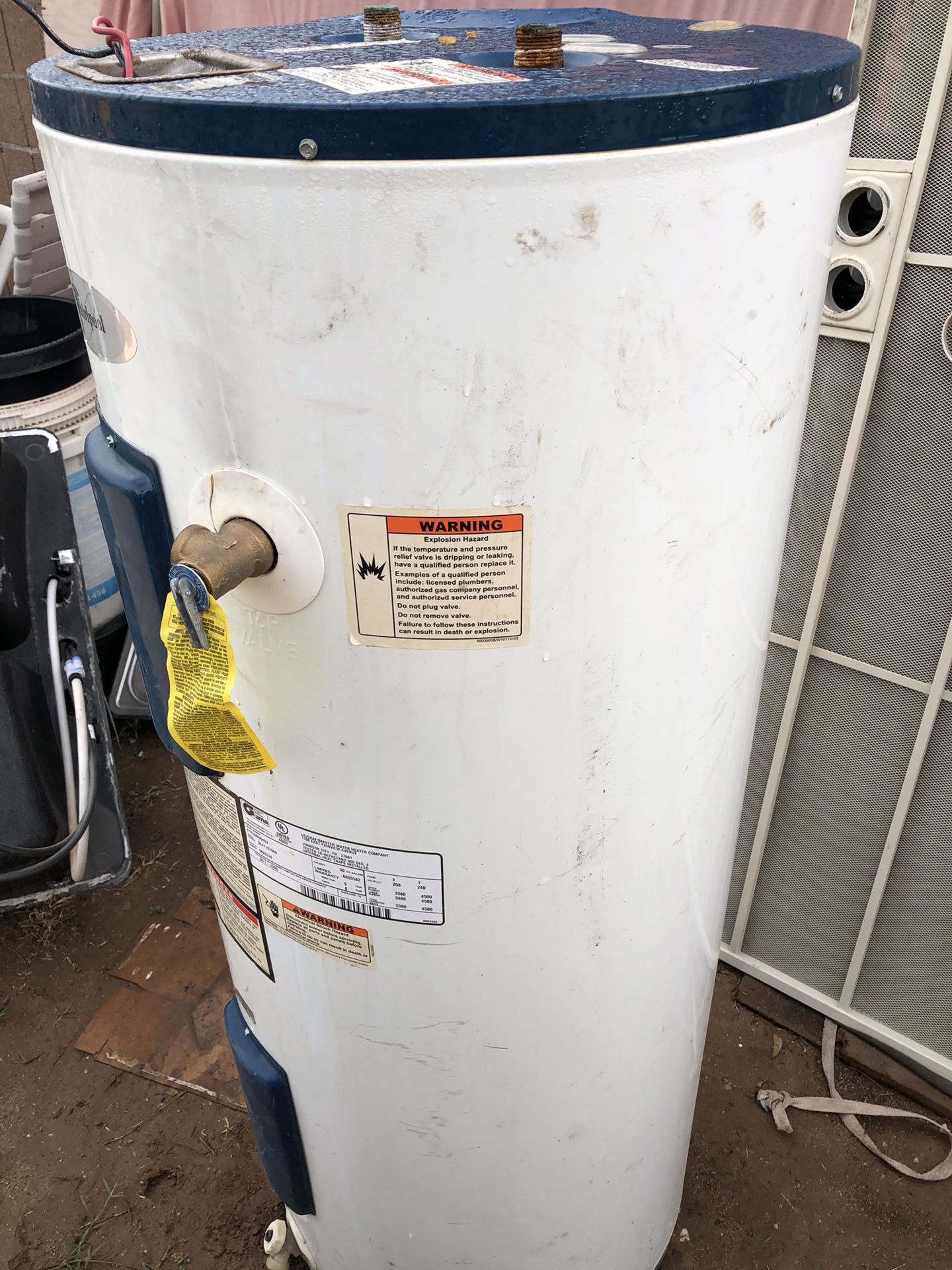 Electric water heater. $180 see another pictures works. Fine