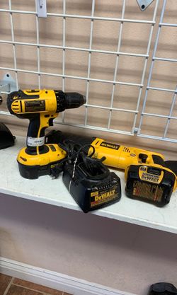 Dewalt drill set