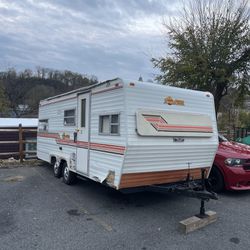 Sunline 1981 Rv Trailer 