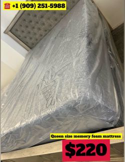 Queen size memory foam mattress