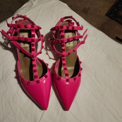 Valentino Garavani Rockstud Pumps