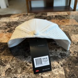 Selkirk Premium Epic Lightweight Performance Hat