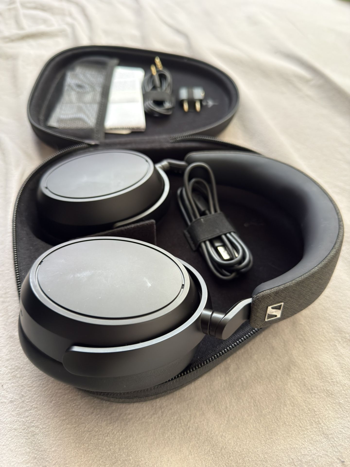 Sennheiser Momentum 4 