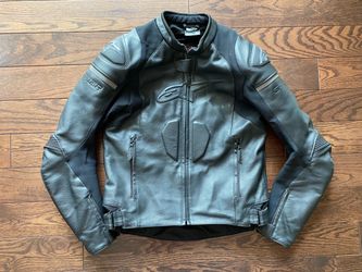 Alpinestars GP Plus R v3 Airflow Leather Jacket  Used in like new condition  Size: 40 US 50 Eur Medium