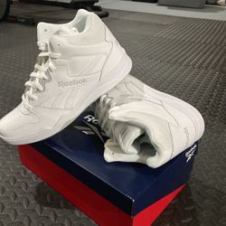 Size 10 - Reebok royal basketball shoes (Brand new)