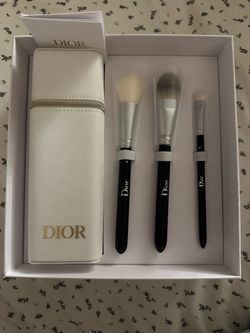 Dior Makeup Brush Set of 3 + Zippered Case