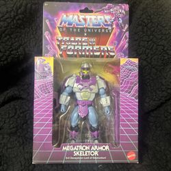 Mattel Masters of The Universe X Transformers Megatron Armor Skeletor Figure NIB