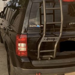 Jeep Patriot Ladder