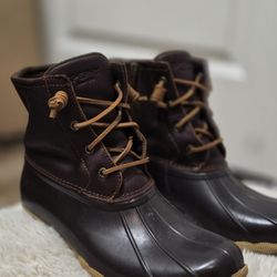 Sperry Women’s Duck Boots – Excellent Condition (Size 8.5)