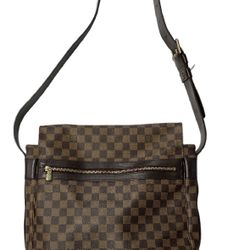 Louis Vuitton-Bastille Messenger Bag