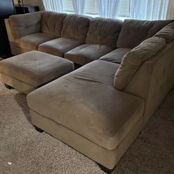 Sectional Couch 